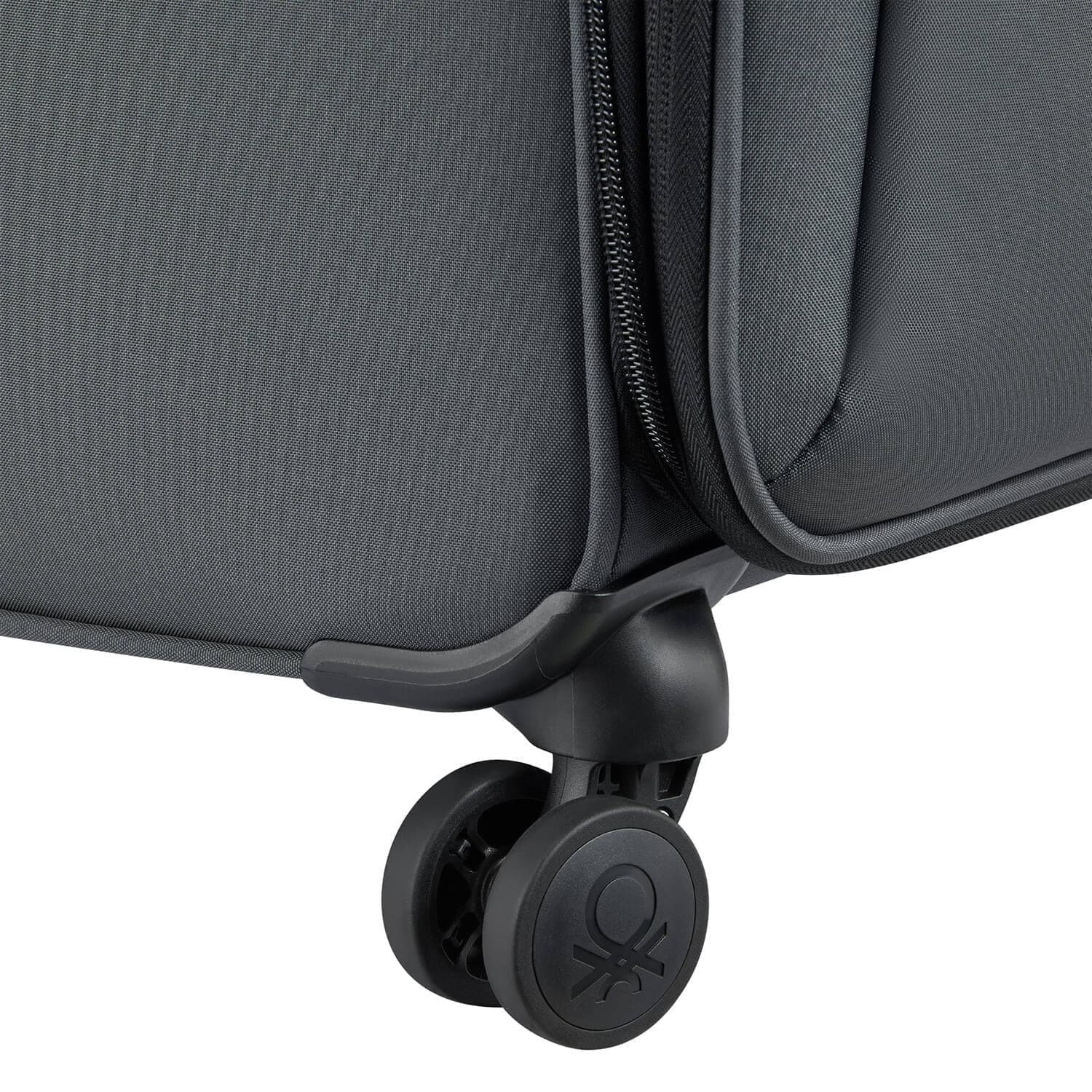 Чемодан Delsey B03767821 UCB Softside Trolley L 76 см Expandable
