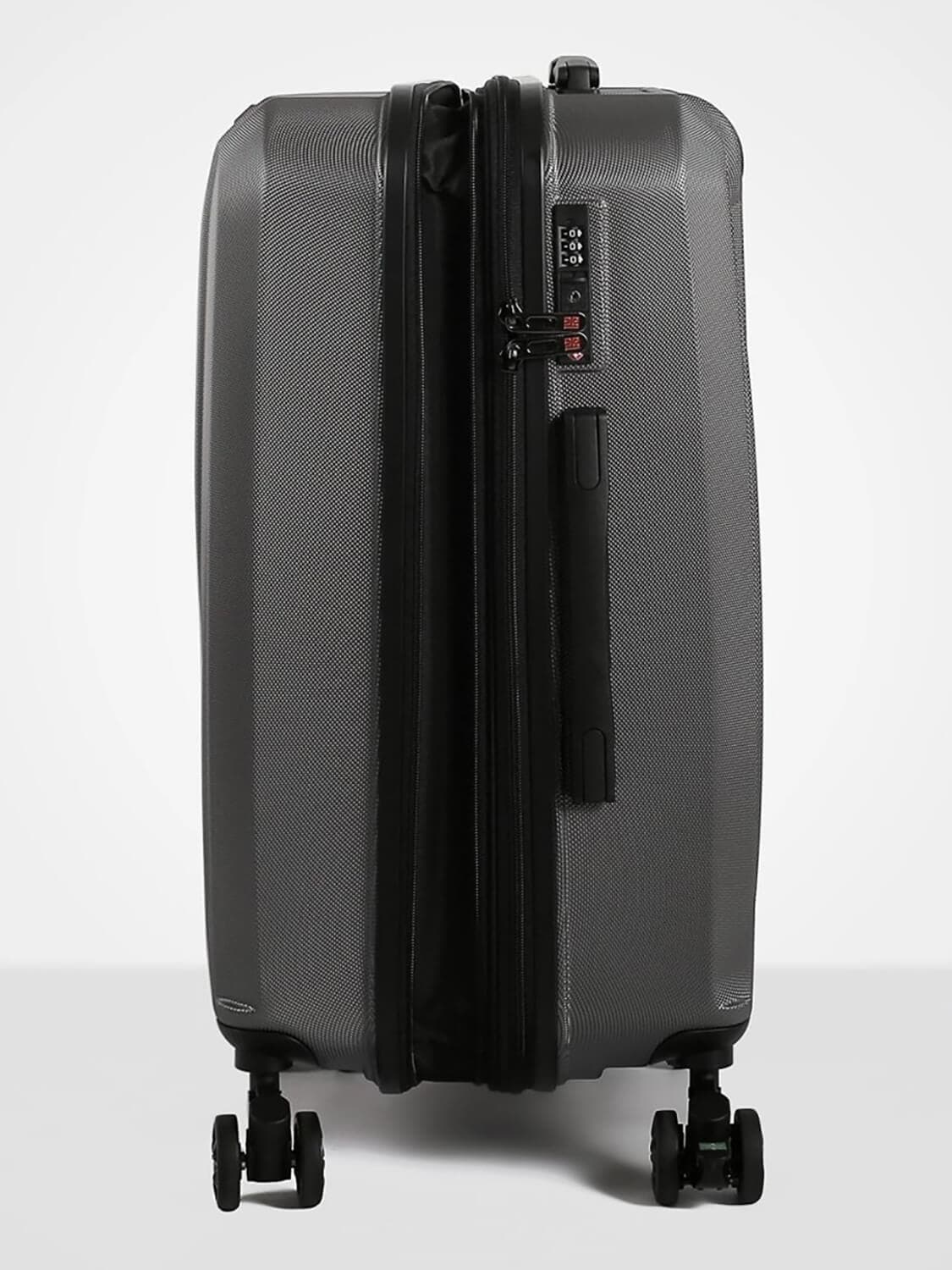 Чемодан с портпледом, амортизаторами и стопором Eberhart 05D*424 Drive 2.0 Spinner M 69 см Exp