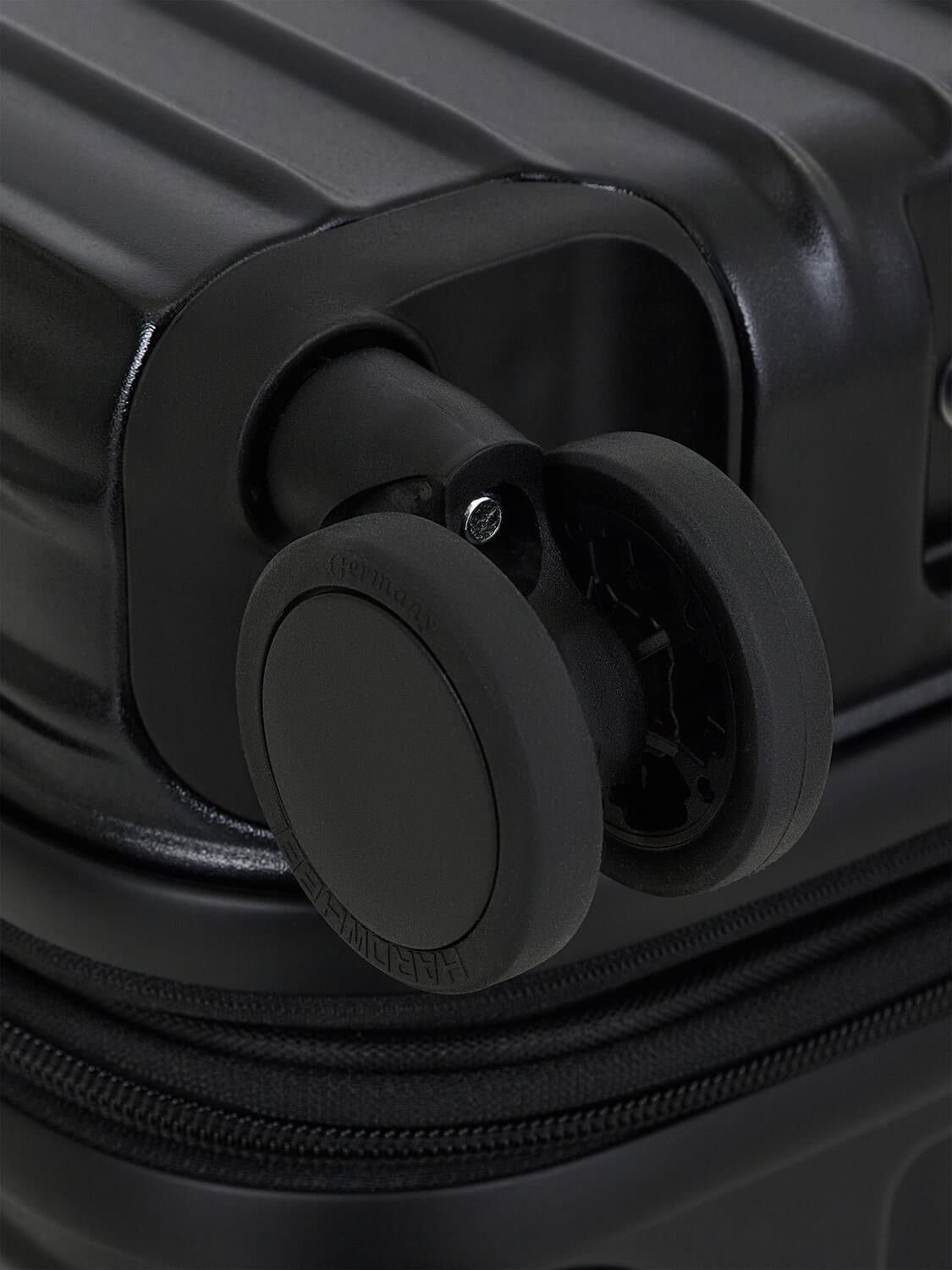 Чемодан с держателем Magellan VOCIERMAGAR*S A-Range Spinner S 54 см Expandable