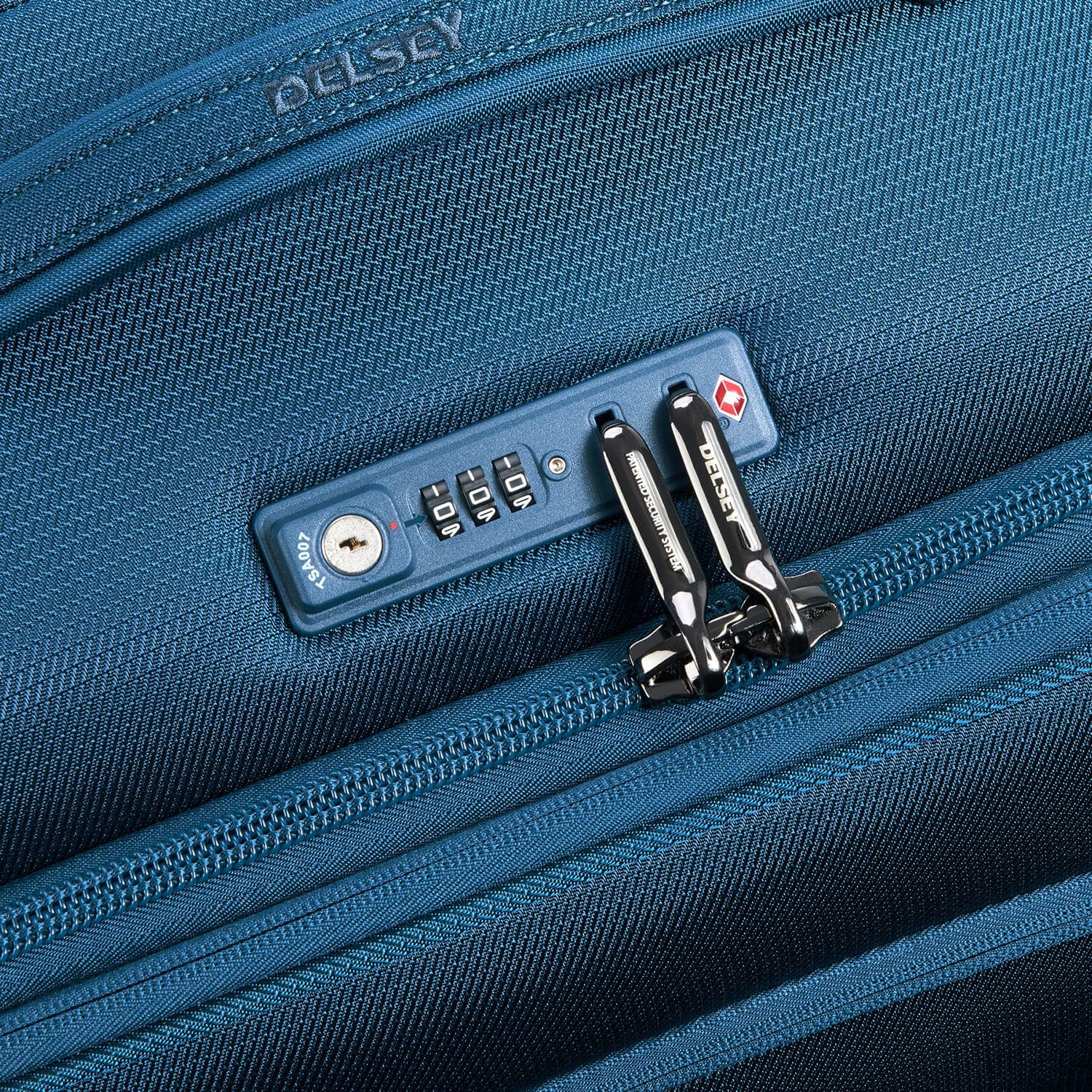 Чемодан Delsey 002352809 Montmartre Air 2.0 4DW Cabin Case S 55 см Exp