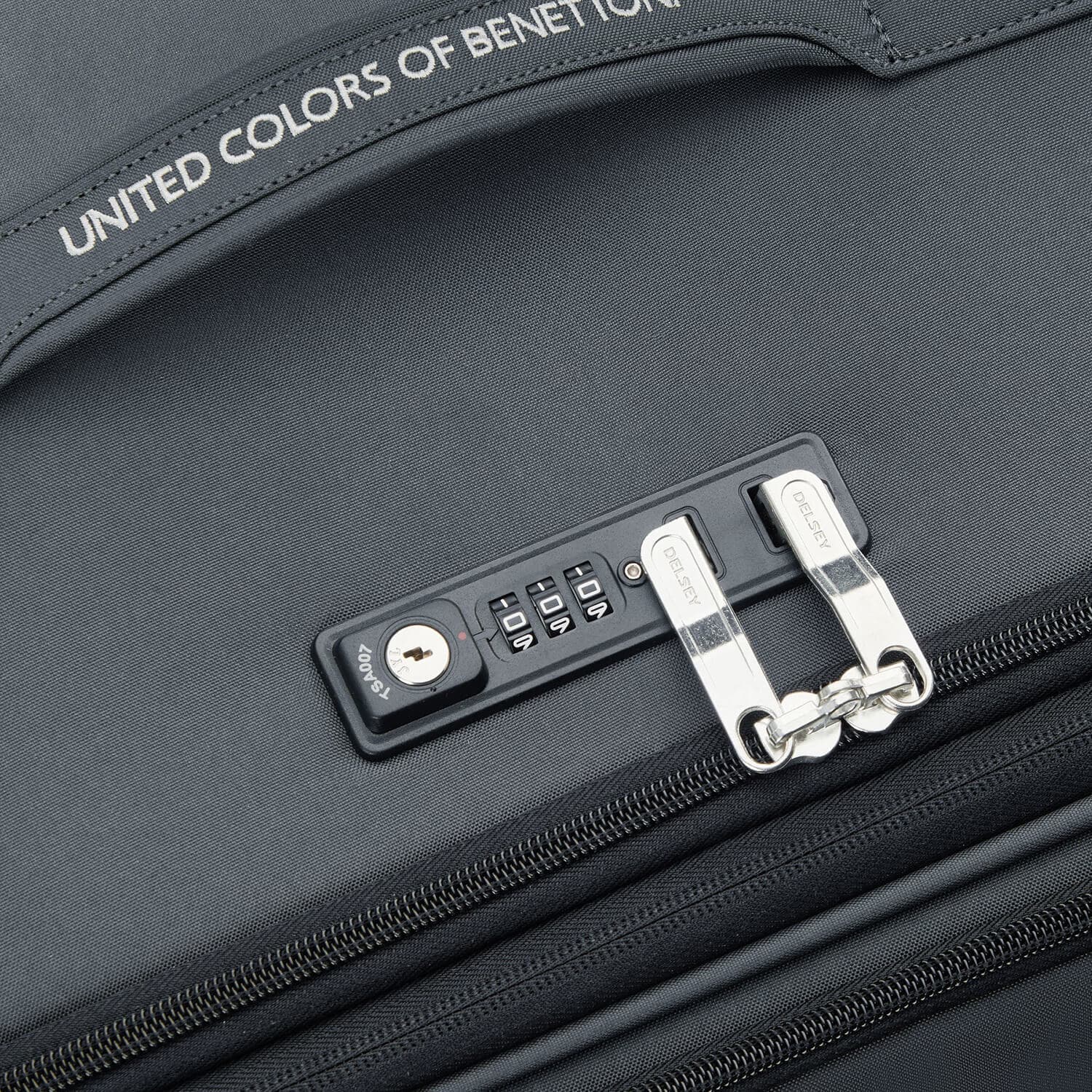 Чемодан Delsey B03767821 UCB Softside Trolley L 76 см Expandable