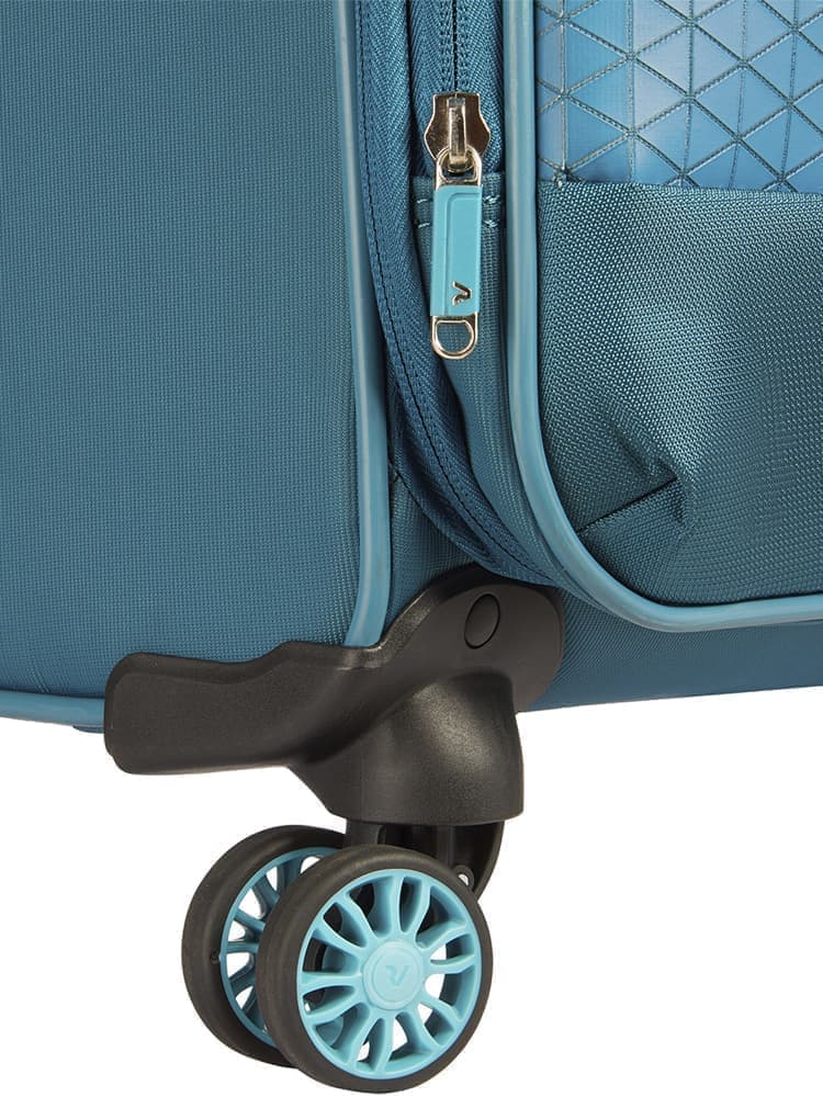 Чемодан Roncato 414871 Crosslite Large Trolley 75 см Expandable
