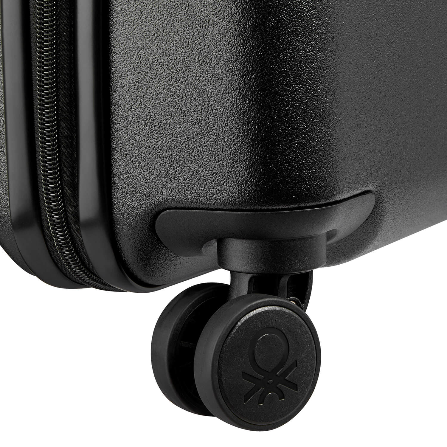 Чемодан на колёсах Delsey B03768803 UCB Hardside Slim Cabin S 55 см