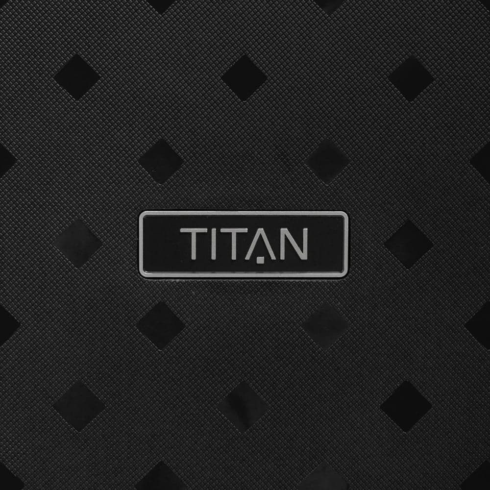 Чемодан на колёсах Titan 576048 Aerospace Spinner M 67 см