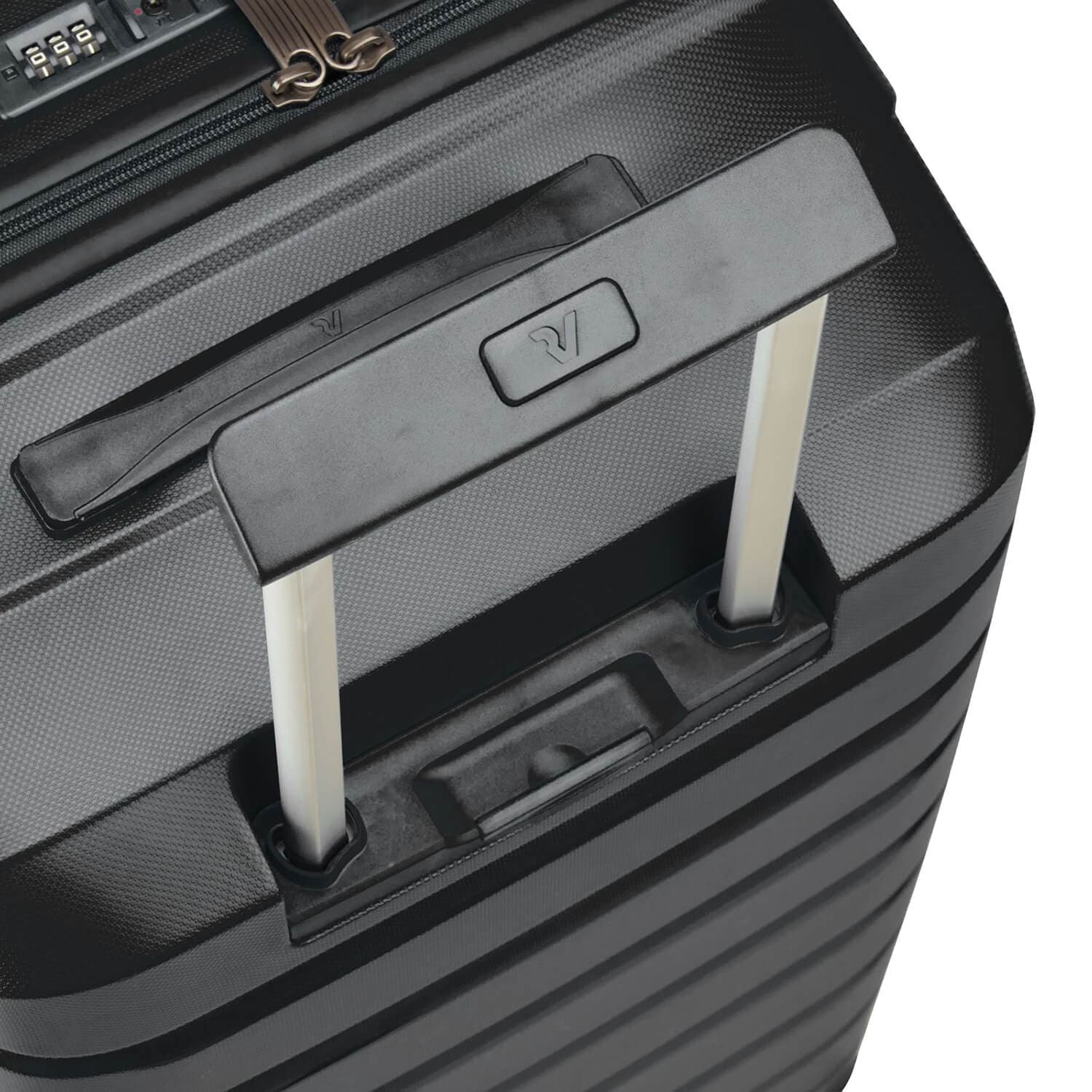 Чемодан Roncato 417987 Butterfly B-Flying Trunk M 69 см