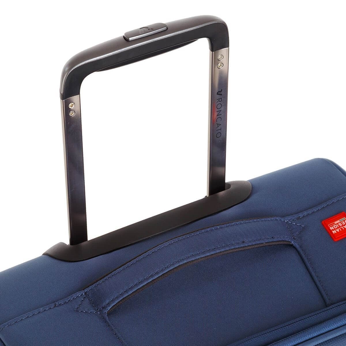 Чемодан Roncato 414432 Zero Gravity Trolley M 68 см Expandable
