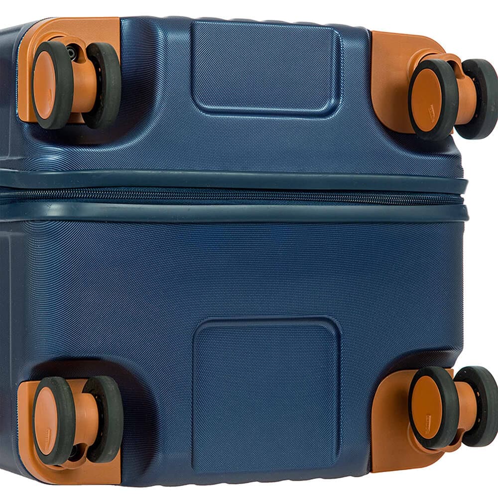 Чемодан Bric's с колесами Hinomoto BRK28017 Capri 25″ Trunk M 65 см