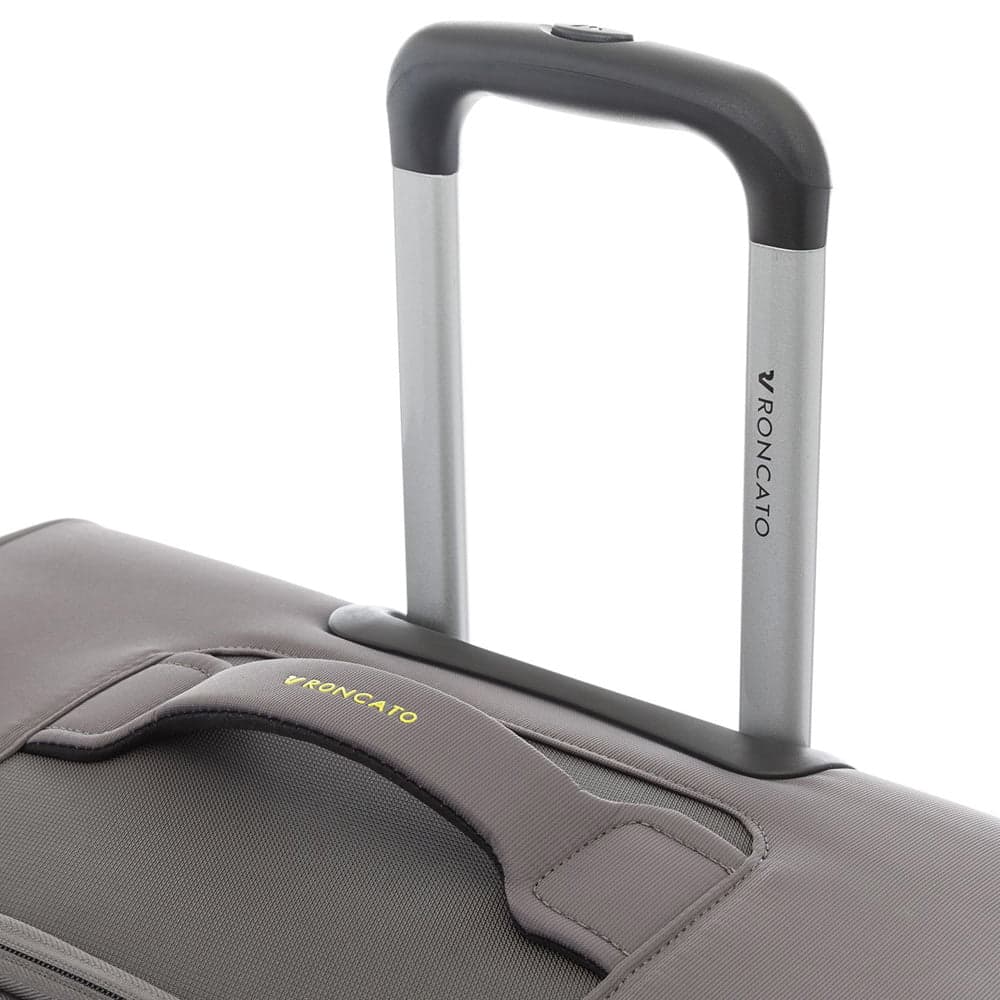 Чемодан Roncato 6122 Speed Medium Trolley 67 см Expandable