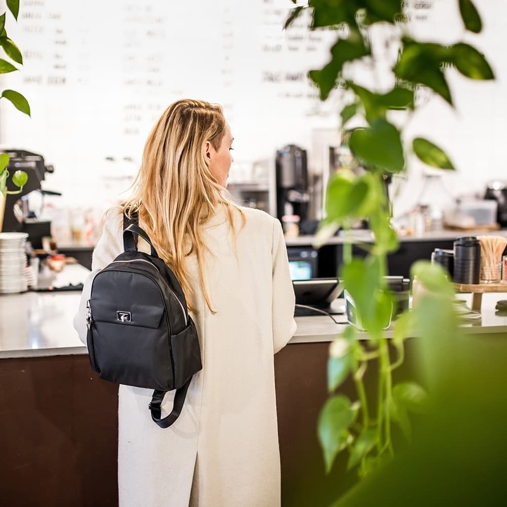 Женский рюкзак Hedgren HLBR04 Libra Balanced Medium Backpack RFID