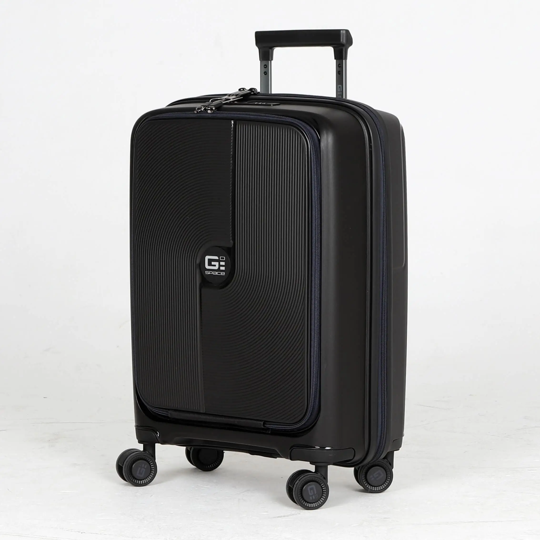 Чемодан-мобильный офис GSpace 119FOCPRO-S Focus Pro Spinner S 55 см 17" USB