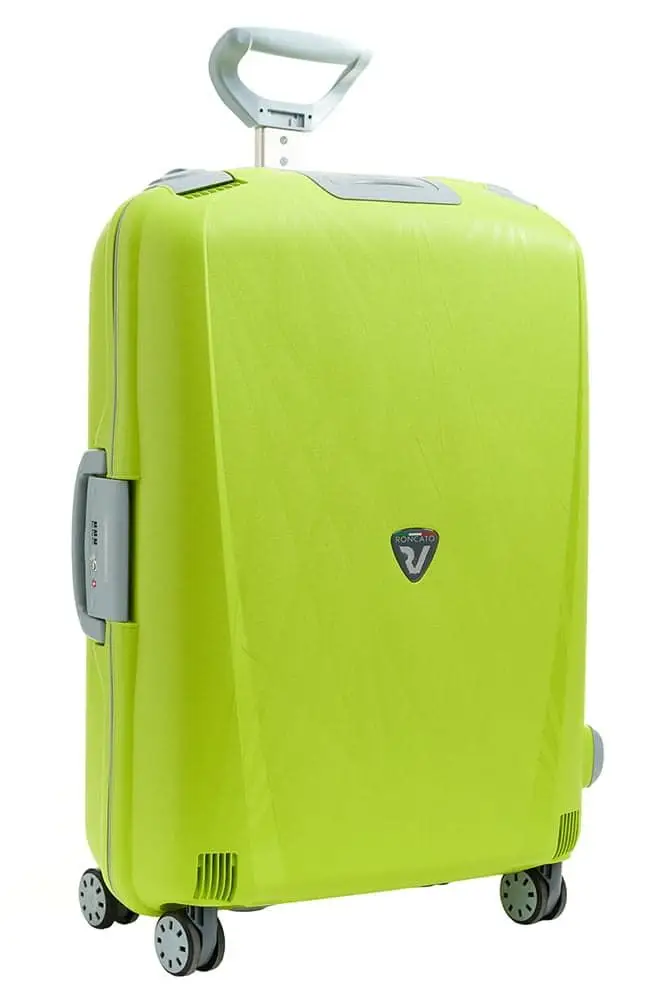 Чемодан на защелках Roncato 500762 Light Ltd Edition Spinner M 68 см